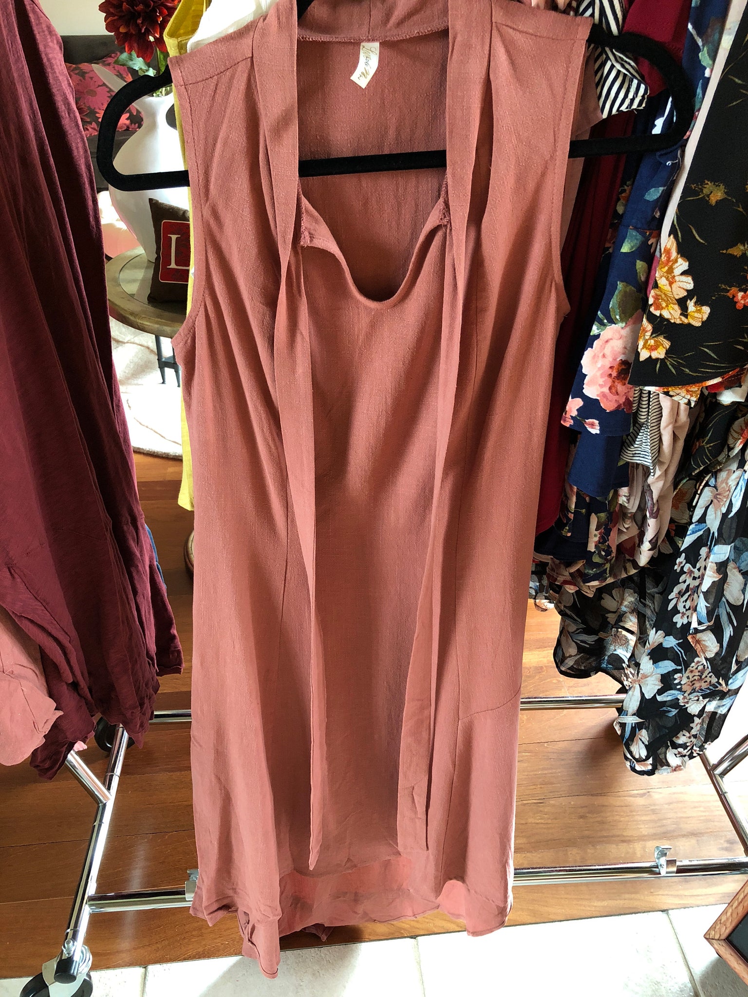 6 Auburn Sleeveless Dress W/ Tie
