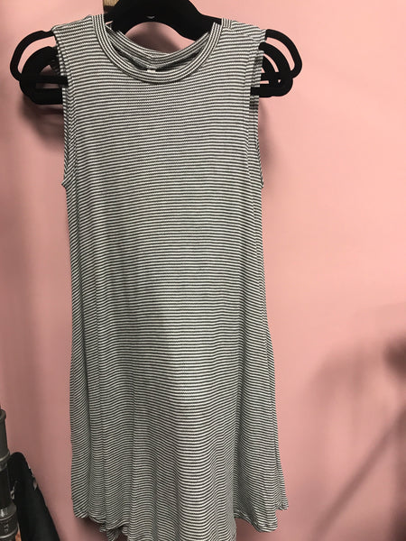 462 Grey/Off White Dress