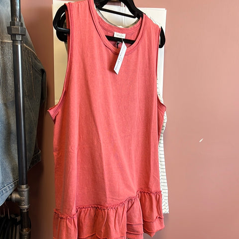 2100 Coral Ruffle Bottom Tank