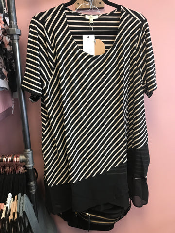 620 Taupe & Black Shirt