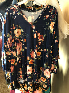Navy Floral Bell Sleeve Curvy