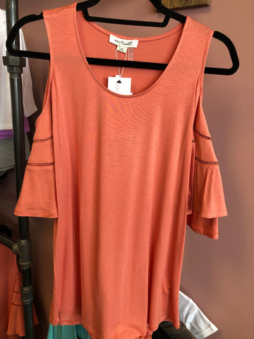 442 Wingin It Cold Shoulder Top