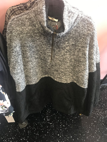 897 Fuzzy Half Zip Charcoal/Black