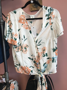788 Floral Flutter W/Tie Bottom