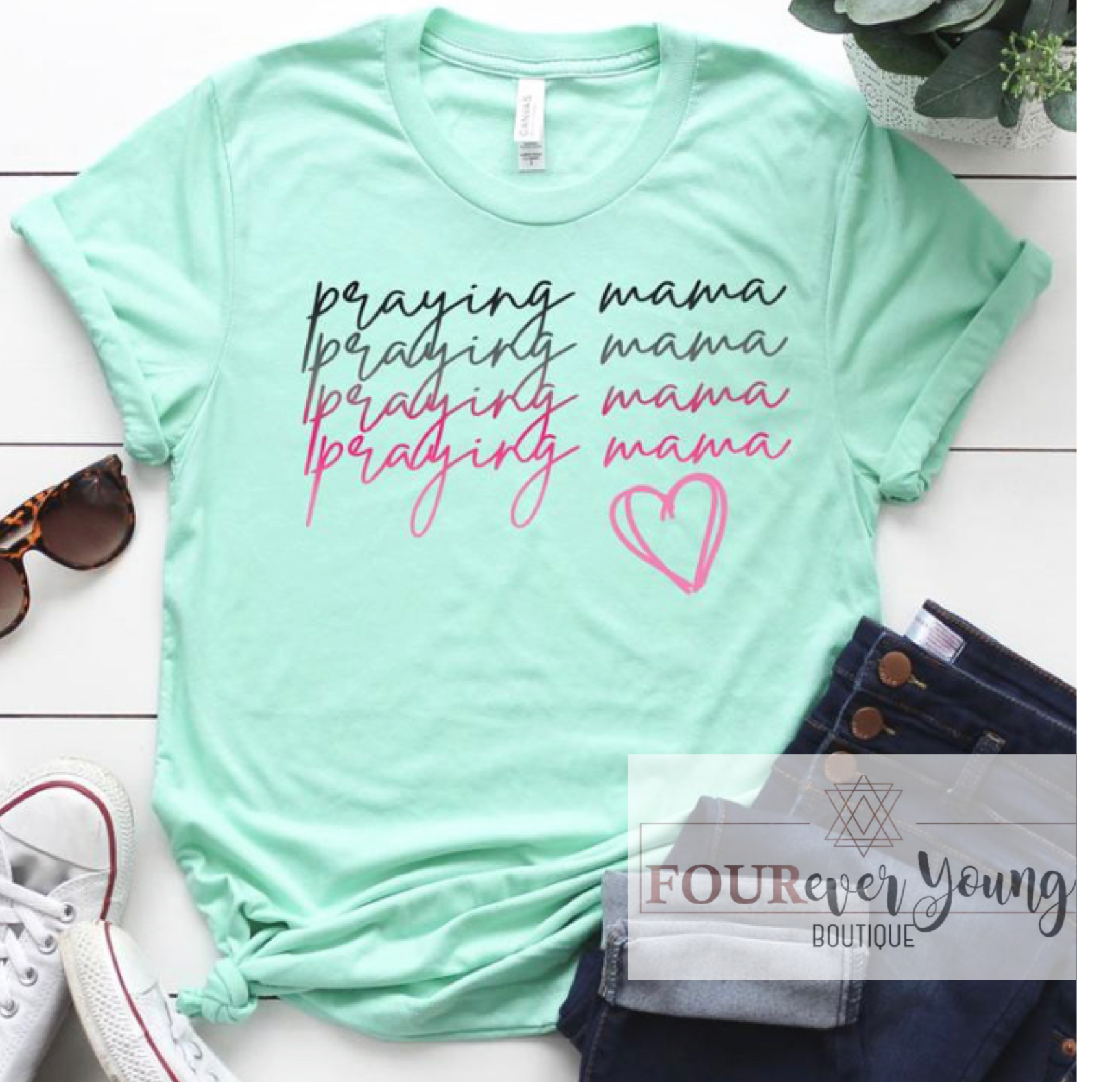 Praying Mama Graphic Tee