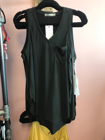 774 Black V-Neck Tank