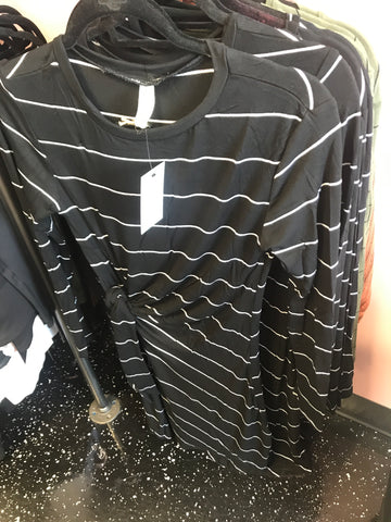 814 Black & White Dress W/Side Tie