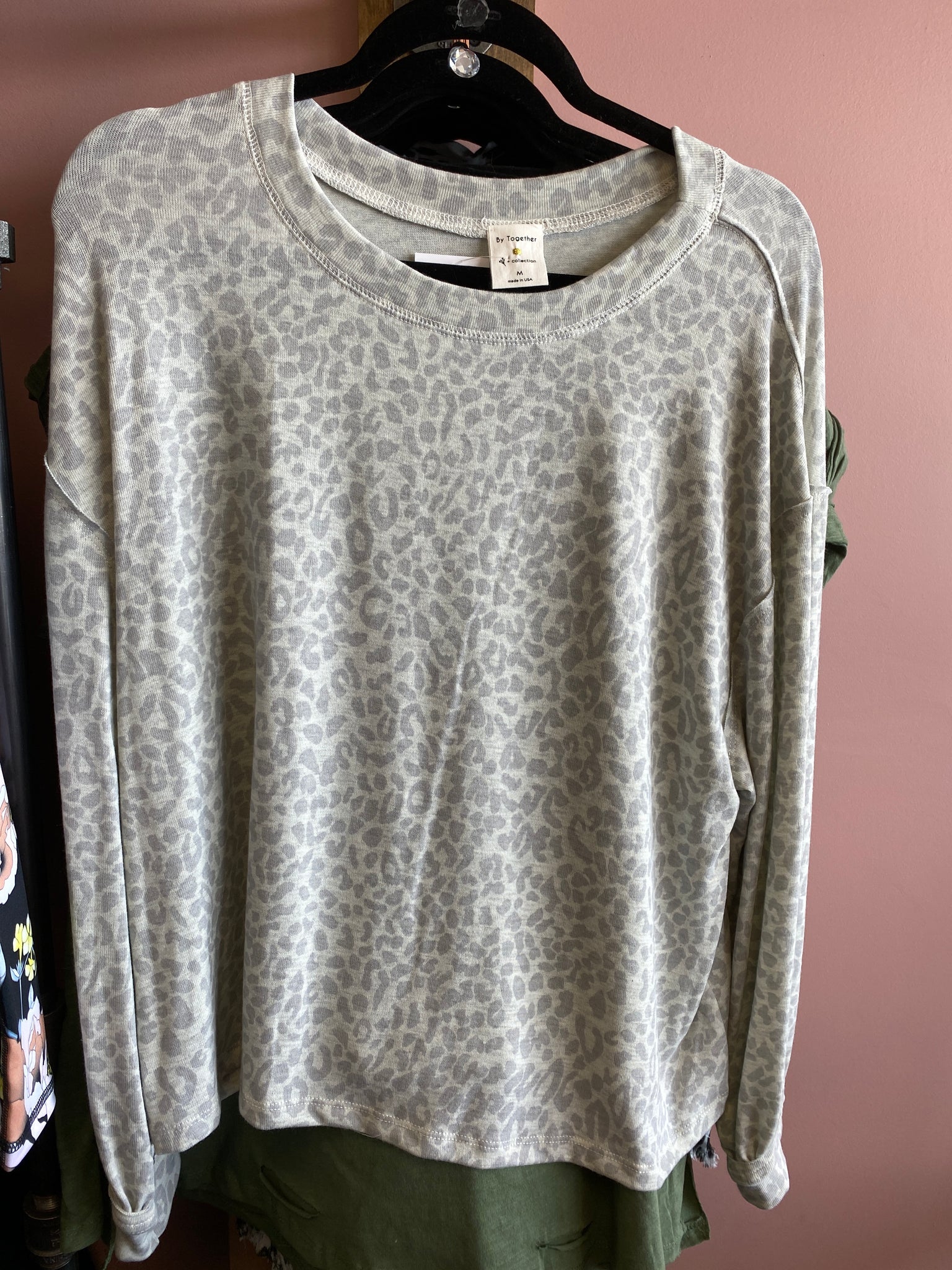 1139 Leopard Pullover
