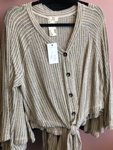 746 Taupe Tie Bottom