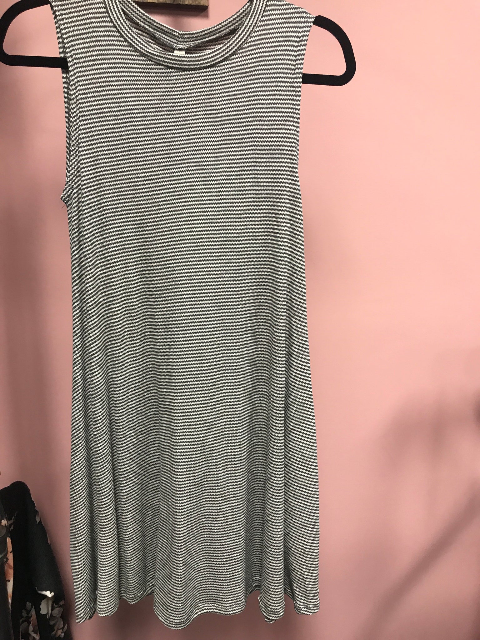 462 Grey/Off White Dress