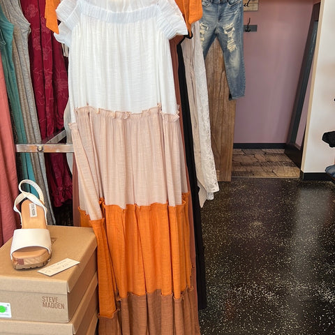 2232 Fall colored Maxi Dress