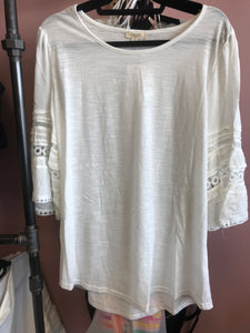 670 White Flutter Sleeve Curvy